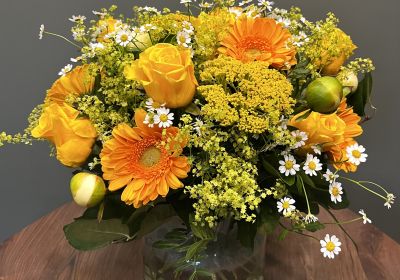 Traditioneel boeket geel